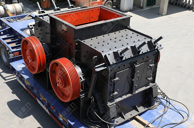 日產(chǎn)量200噸制砂機規格型號